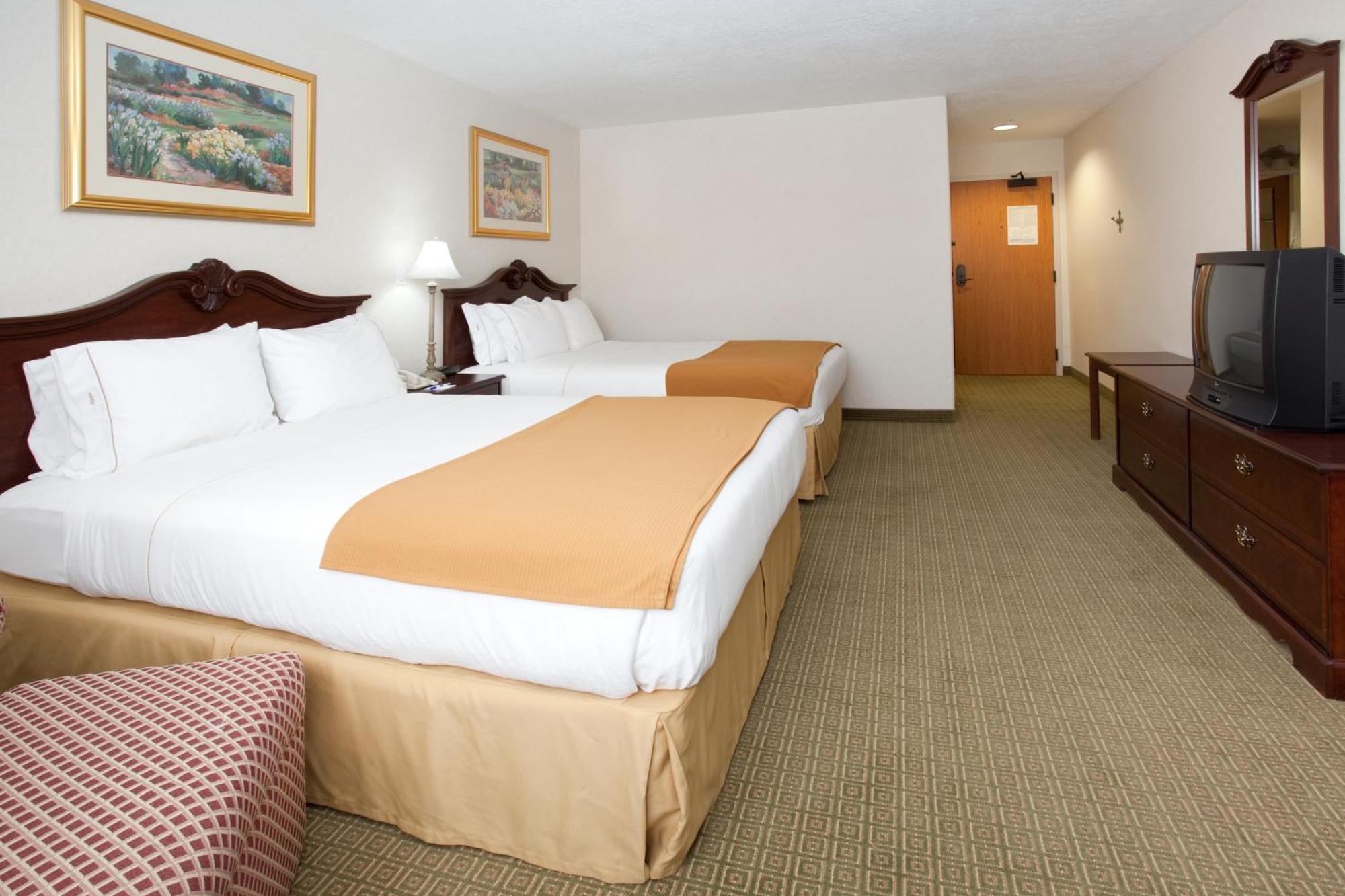 Queen Room with Two Queen Beds - Mobility Access/Non-Smoking