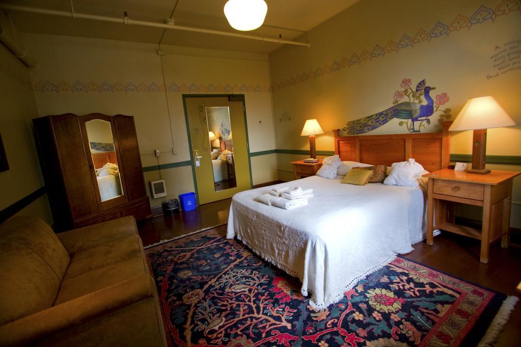 King Room with Shared Bathroom - No Pets,226066124:JPEG