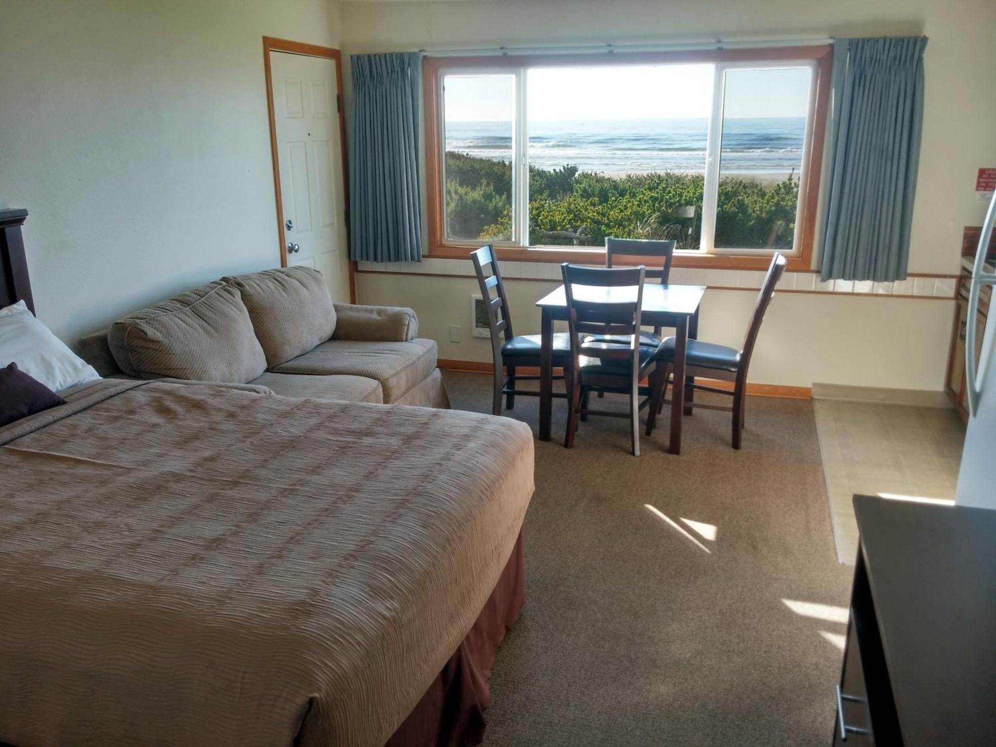 One-Bedroom Suite Kitchenette Ocean View,708358213:JPEG