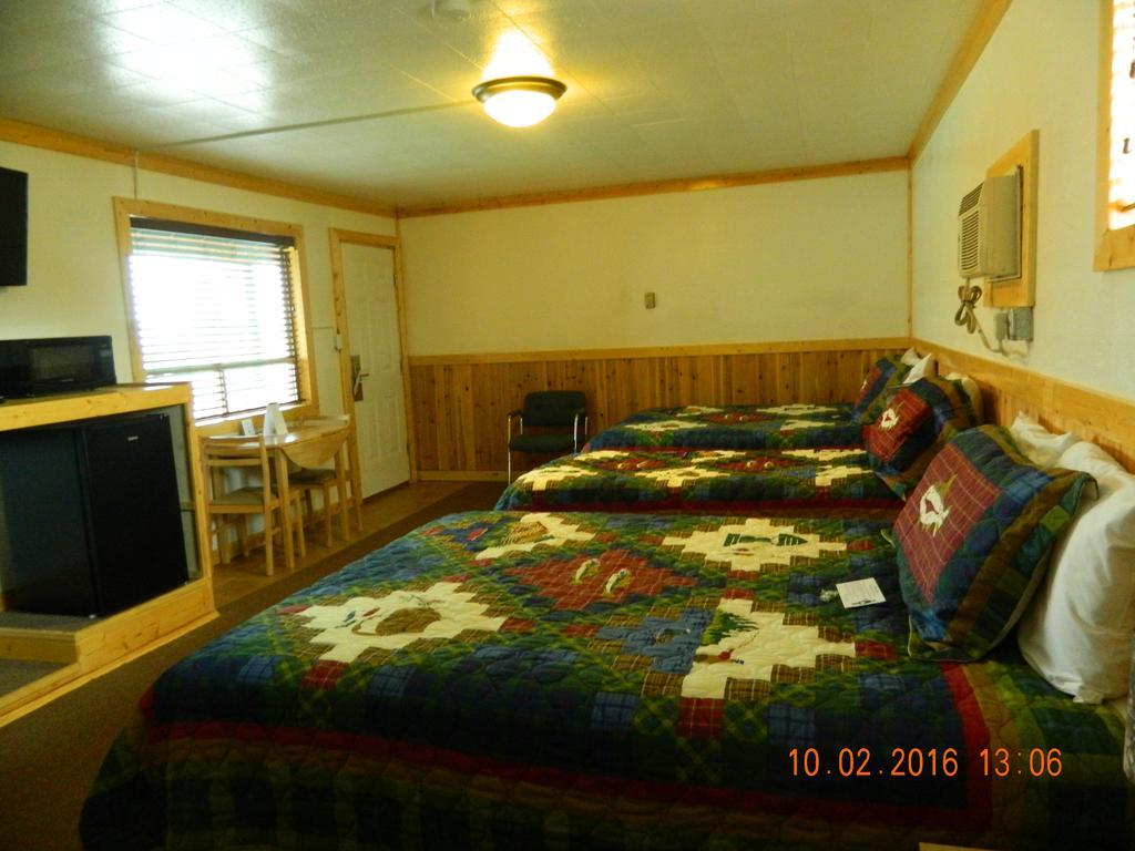 Deluxe Family Room,320214977:JPEG