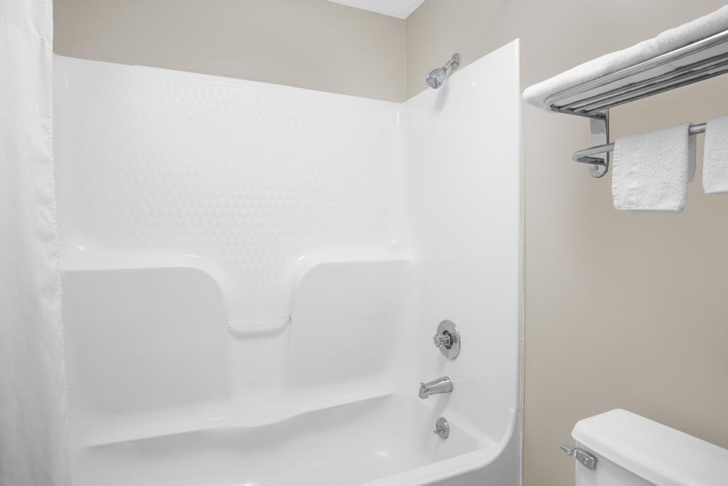 Deluxe Double Room with Two Double Beds - Non-Smoking,1282157368:JPEG