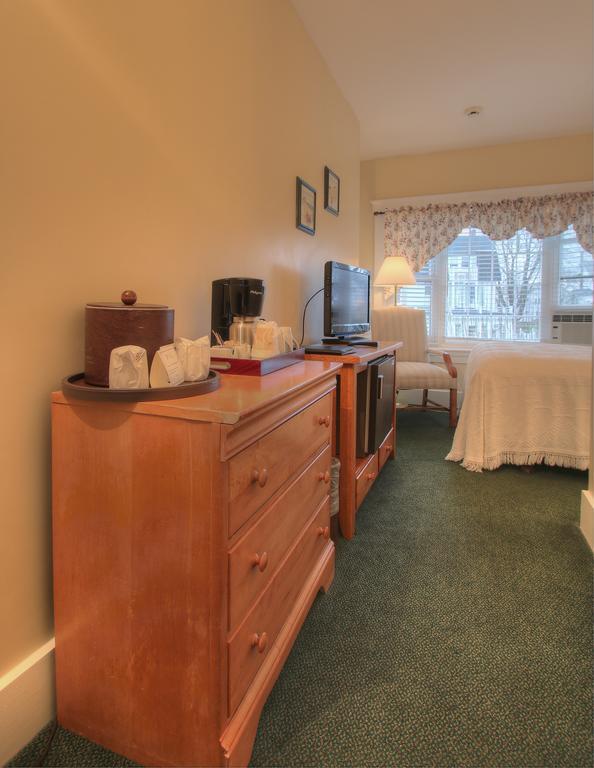 Small Double or Twin Room