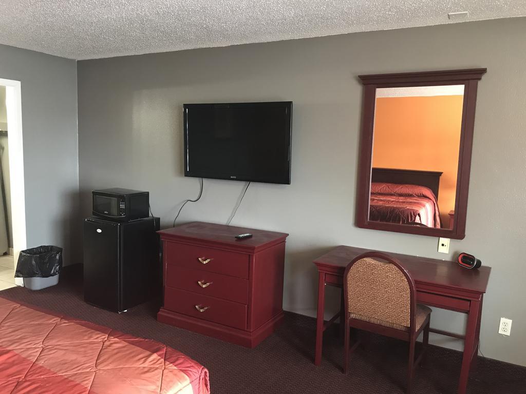 King Room - Non-Smoking