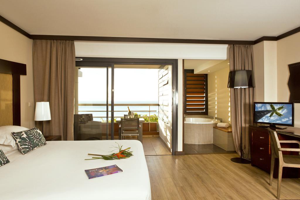 Ocean View Room with Hot Tub