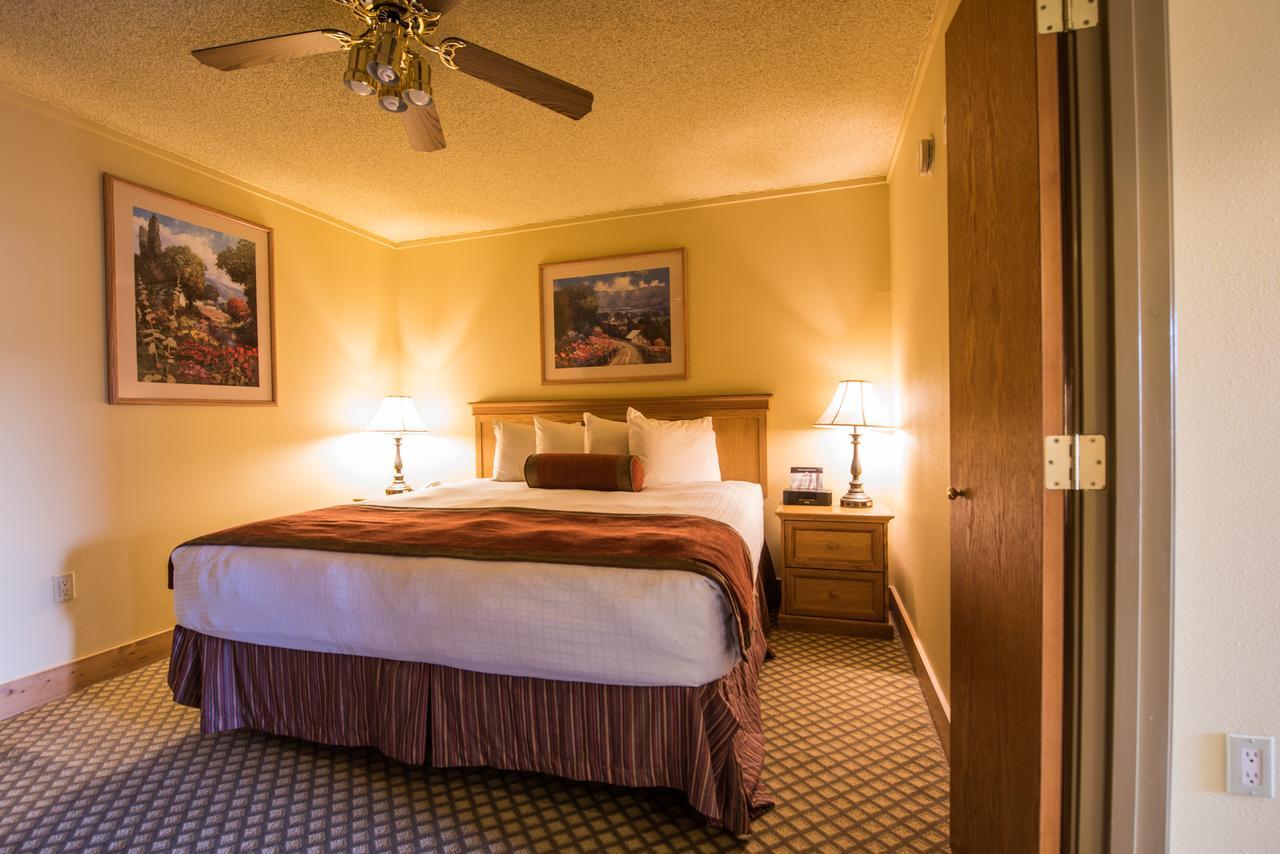 Standard King Suite