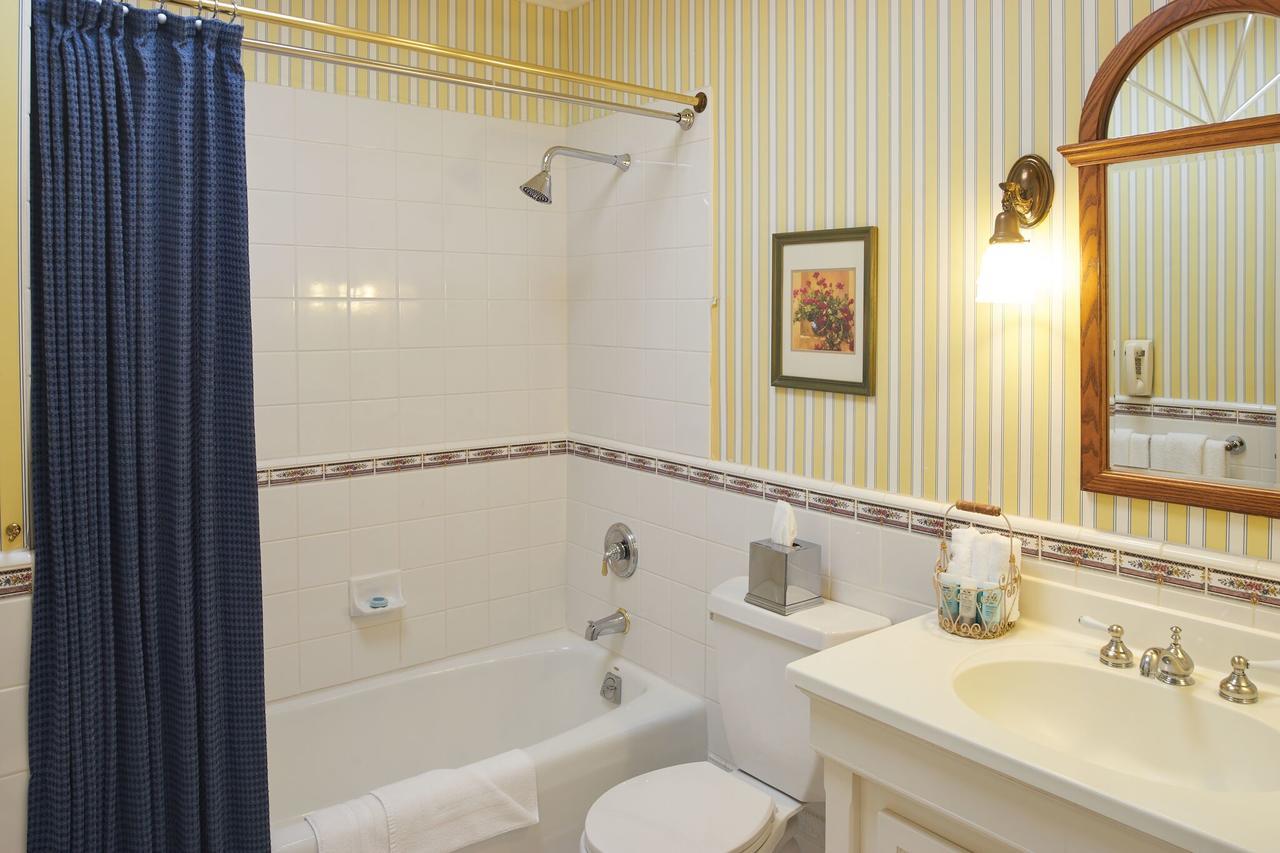 Single Room with Bathroom