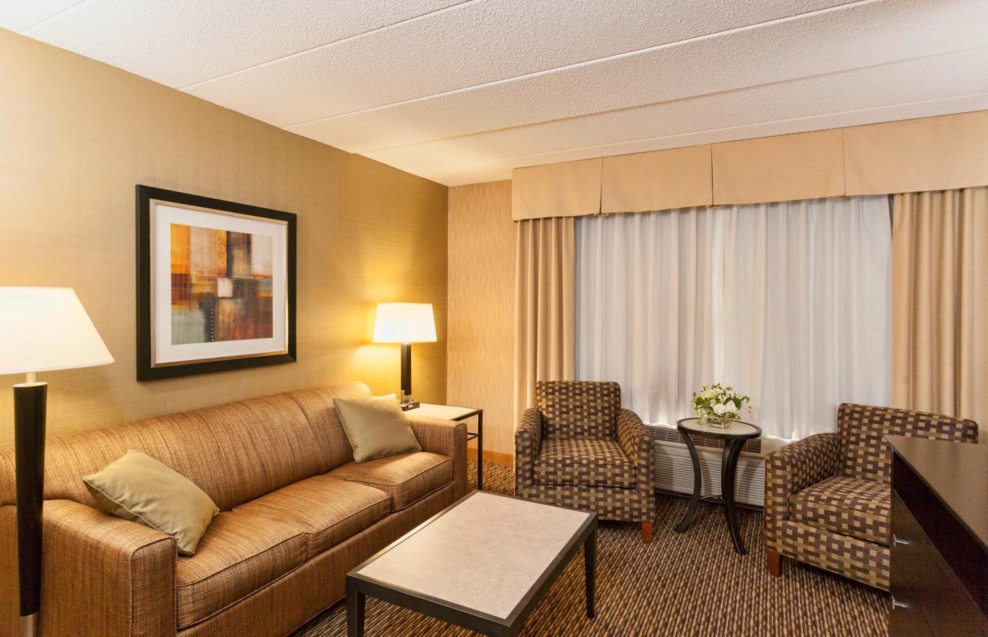 Deluxe Room,541777683:JPEG