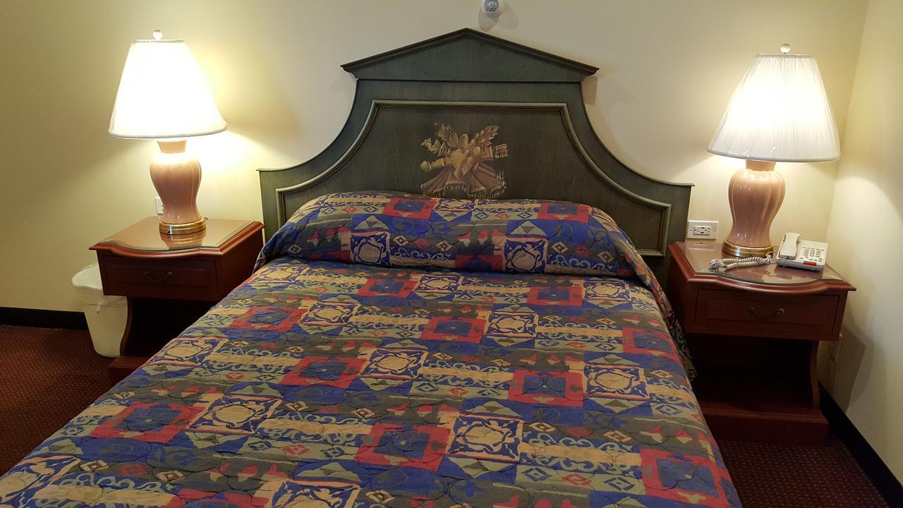 Queen Room