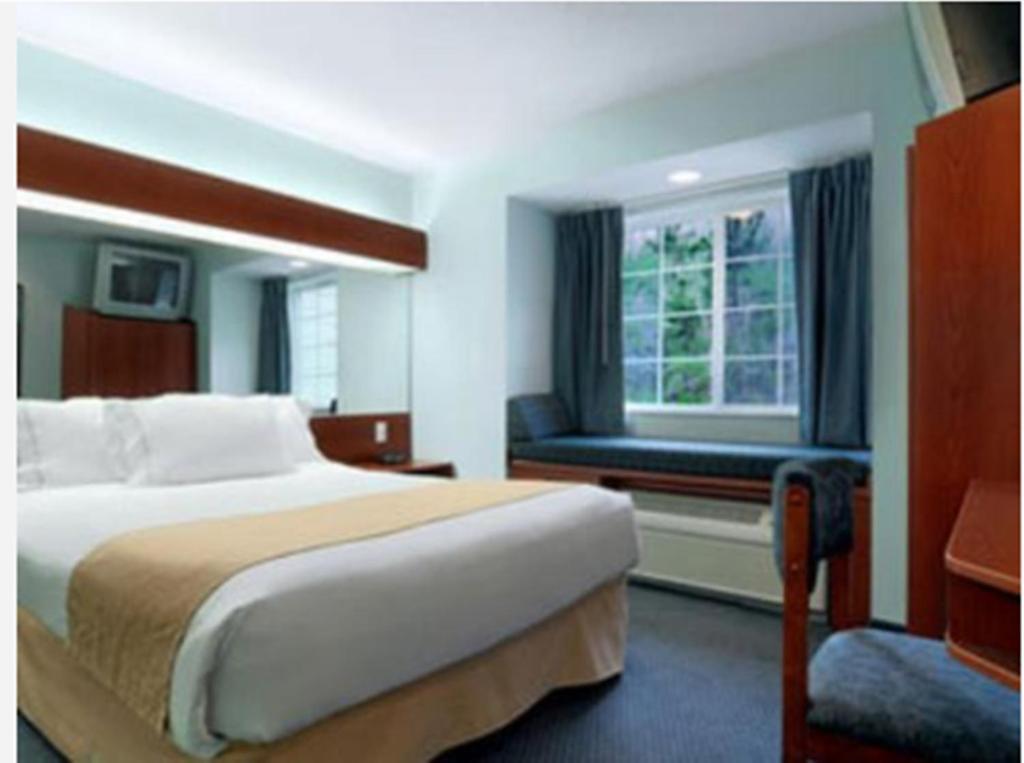 Queen Room - Disability Access-Non-Smoking,701853625:JPEG