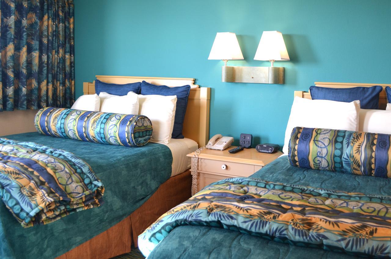 One-Bedroom Queen Suite with Balcony - Non-Smoking