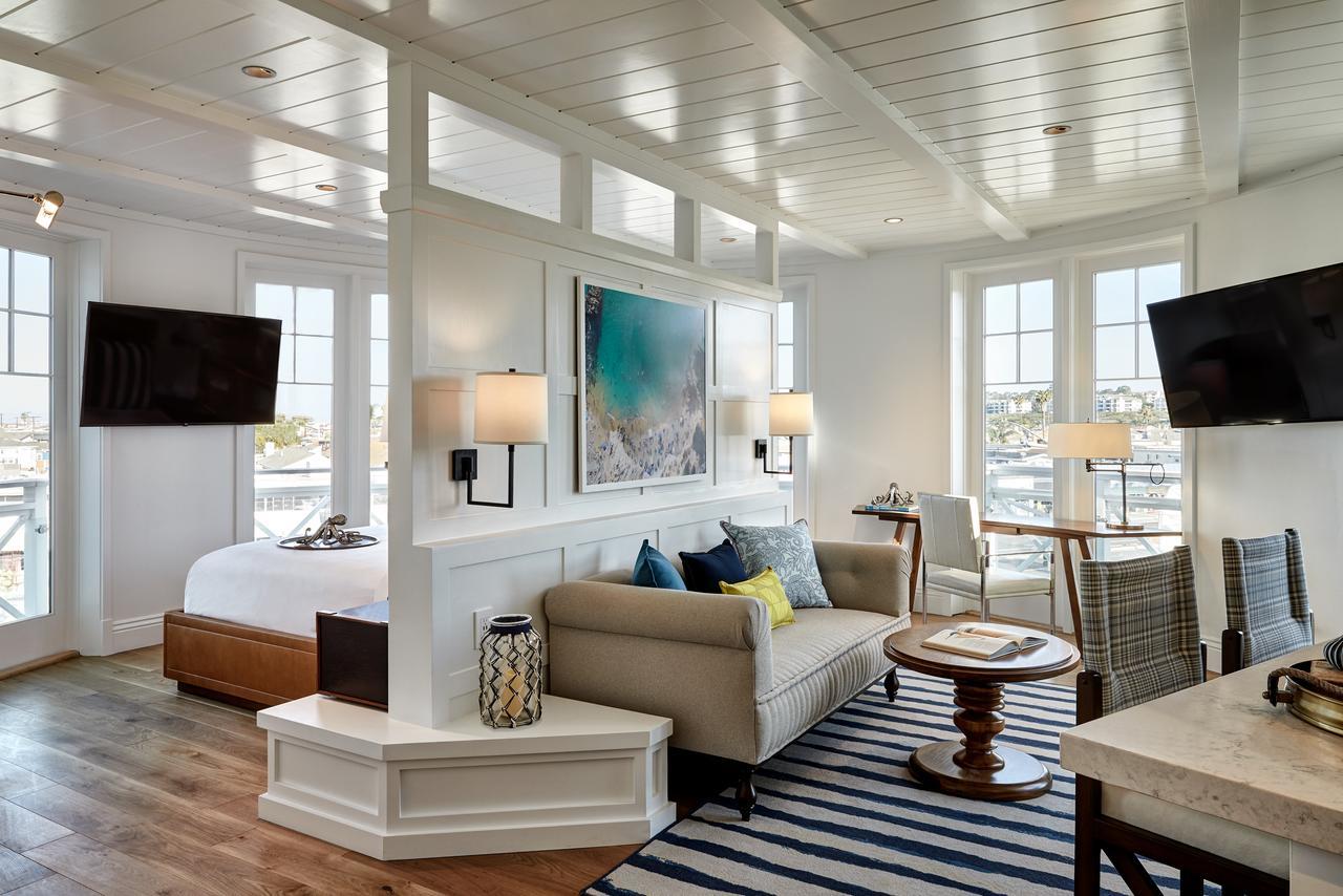 Deluxe King Suite