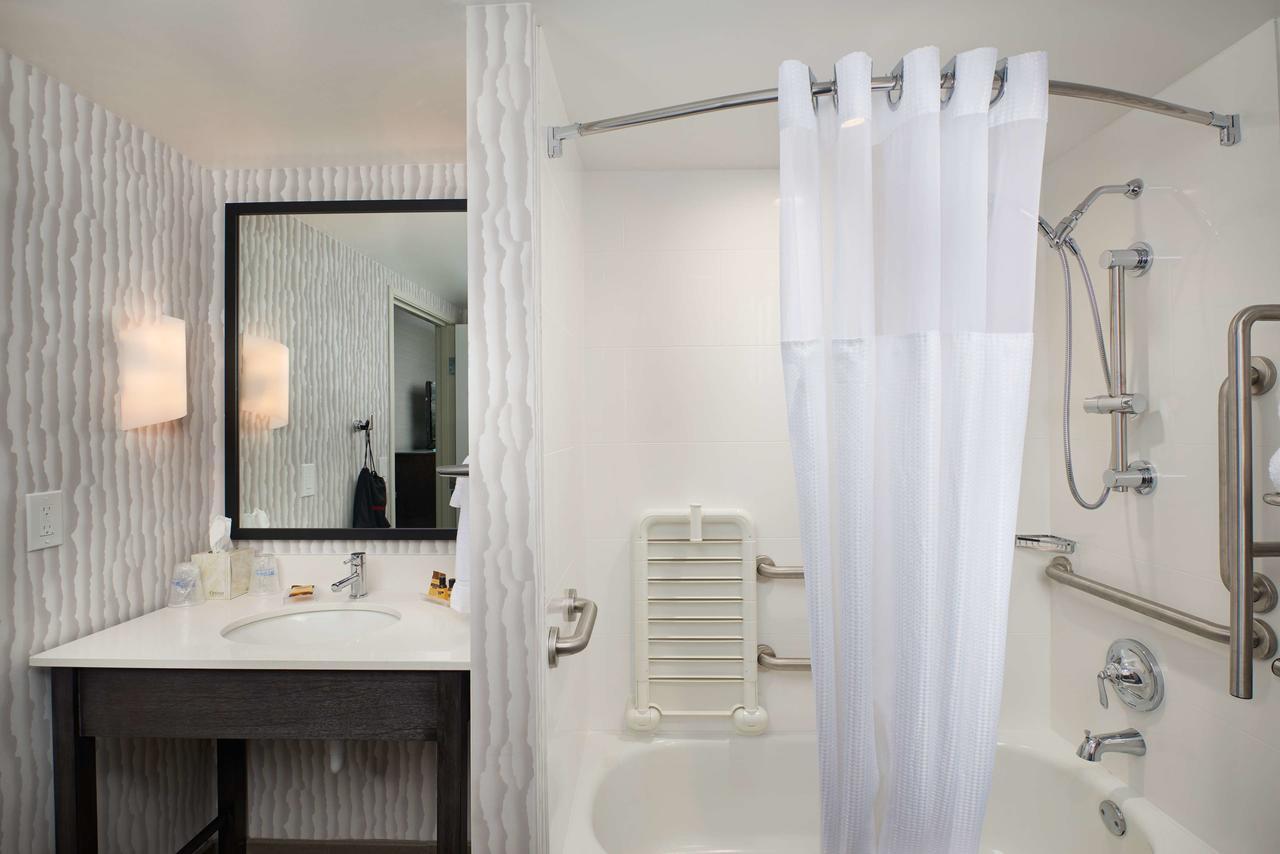 Queen Room with Two Queen Beds and Bath Tub - Pet Friendly/Disability Access/Non-Smoking