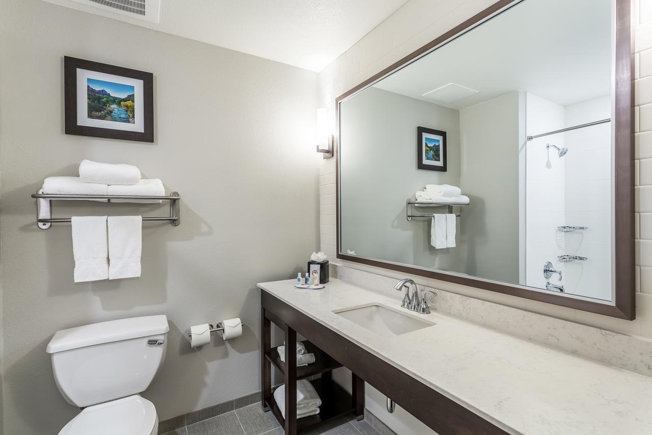 Superior Queen Suite with Two Queen Beds - Non-Smoking,743155975:JPEG