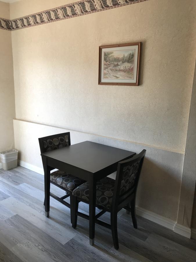 Queen Room with Two Queen Beds - Non-Smoking,718673803:JPEG