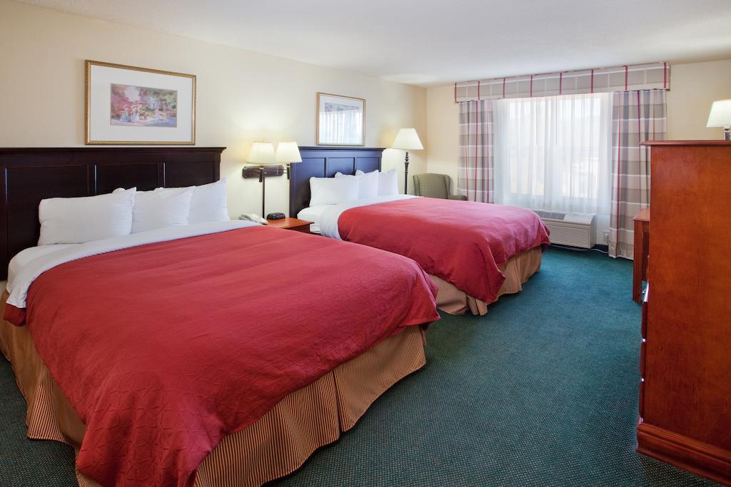 Queen Room with Two Queen Beds - Disability Access/Non-Smoking,216454184:JPEG