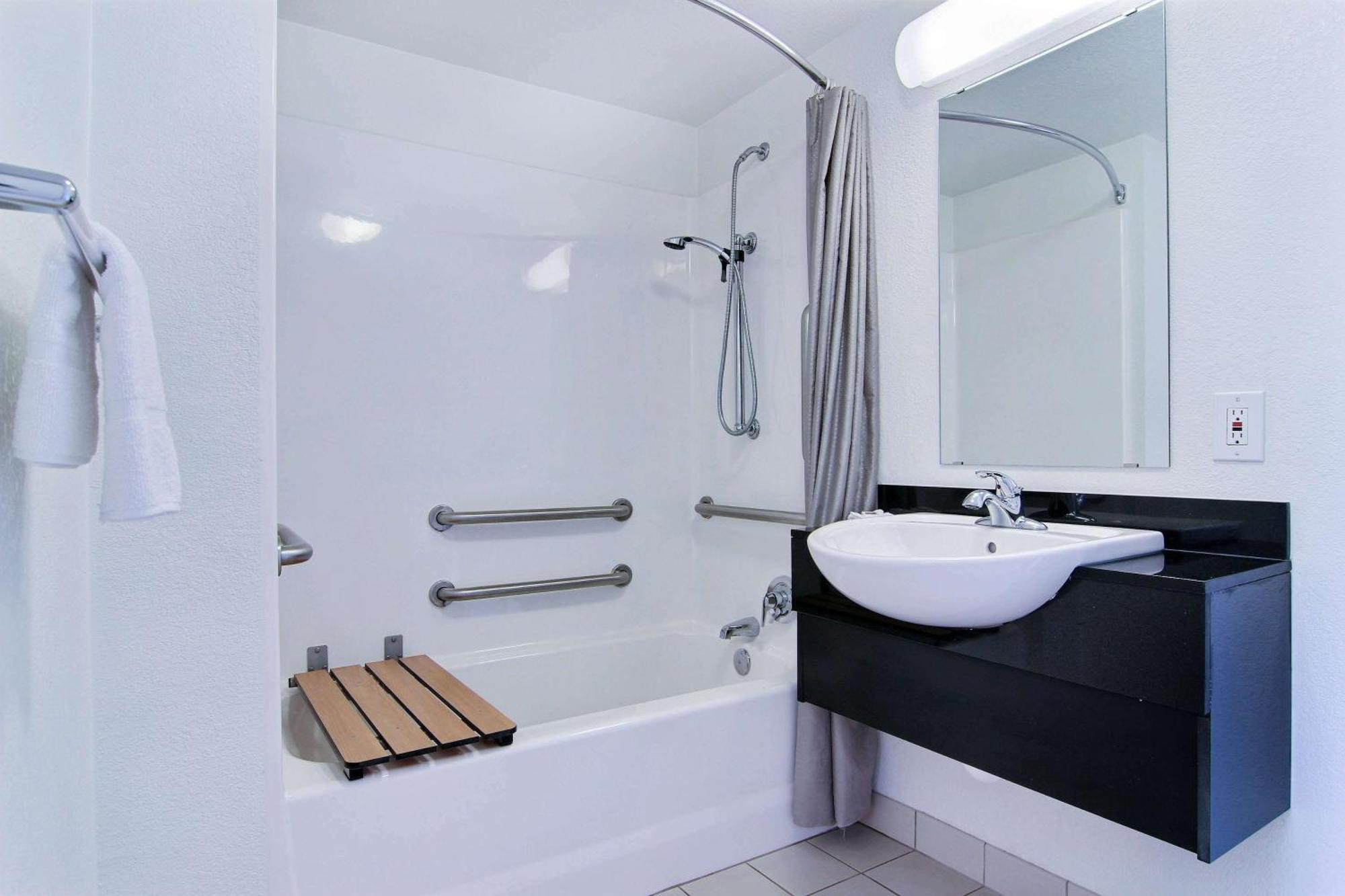 Double Room - Disability Access,678054960:JPEG