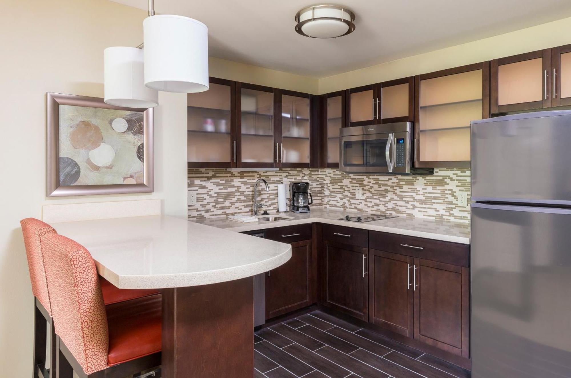 One-Bedroom King Suite - Communications Accessible