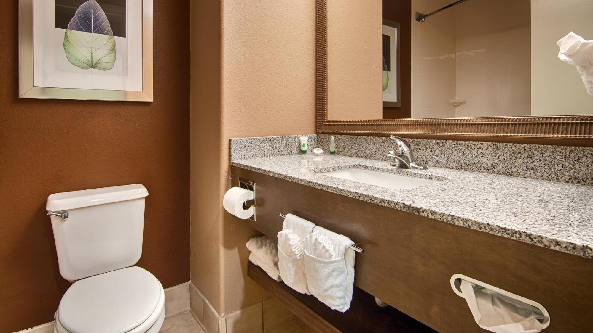King Room with Bath Tub - Disability Access/Non-Smoking