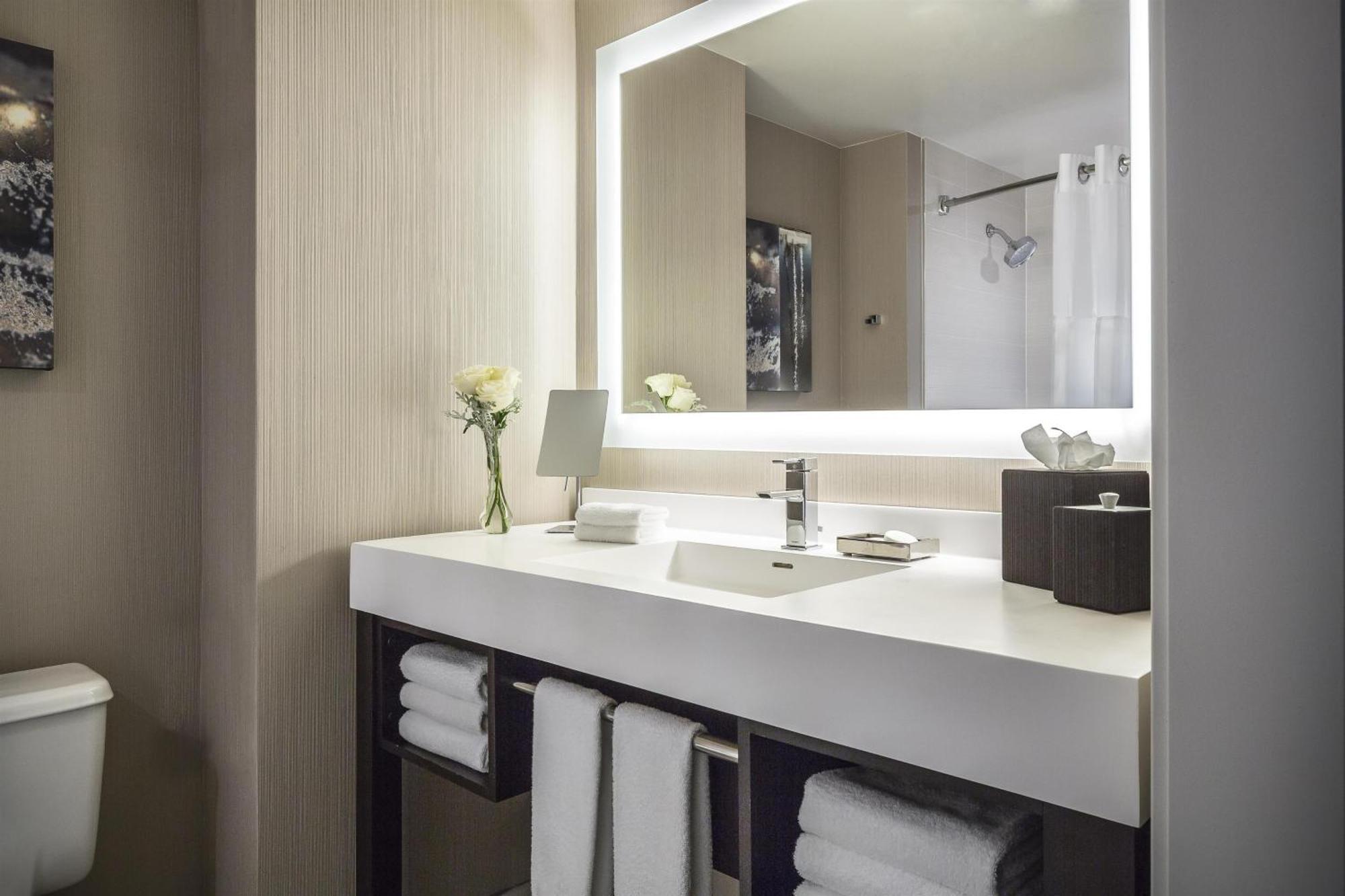Double Room with Two Double Beds and Shower - Accessible,682984449:JPEG