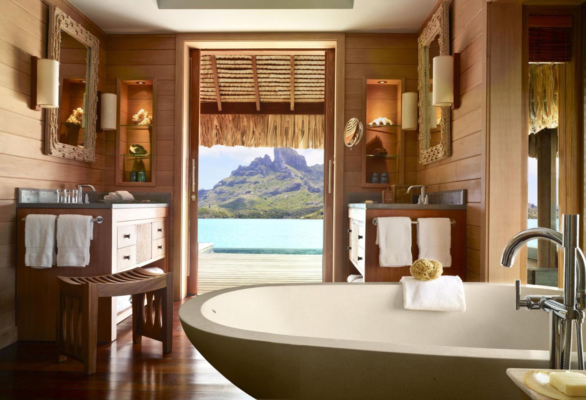 Otemanu Bungalow with Plunge Pool - Over Water