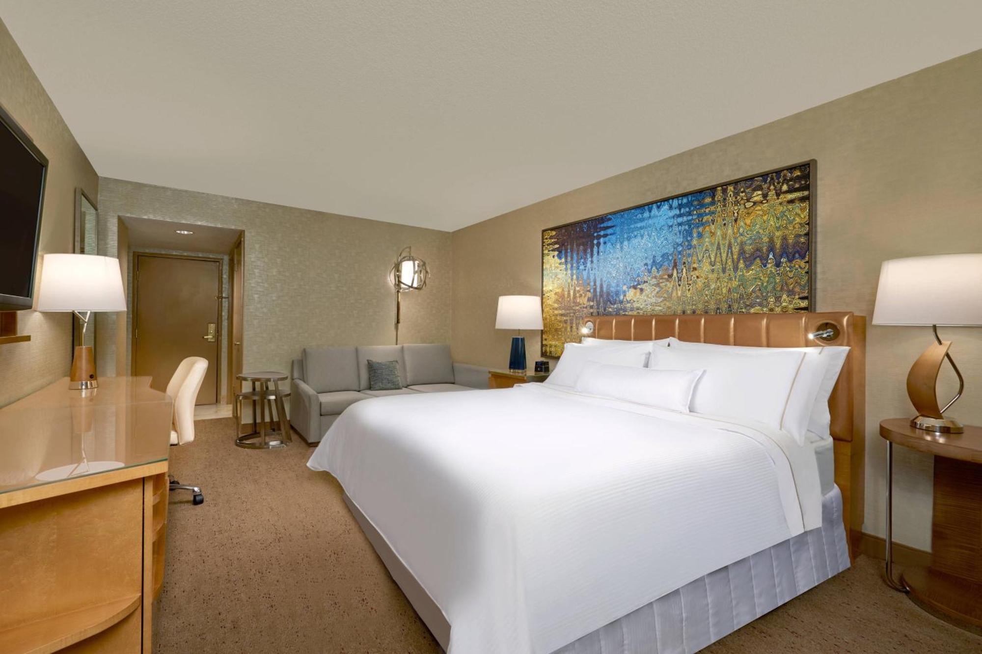 Traditional, Guest room, 1 King, 3rd - 5th floor