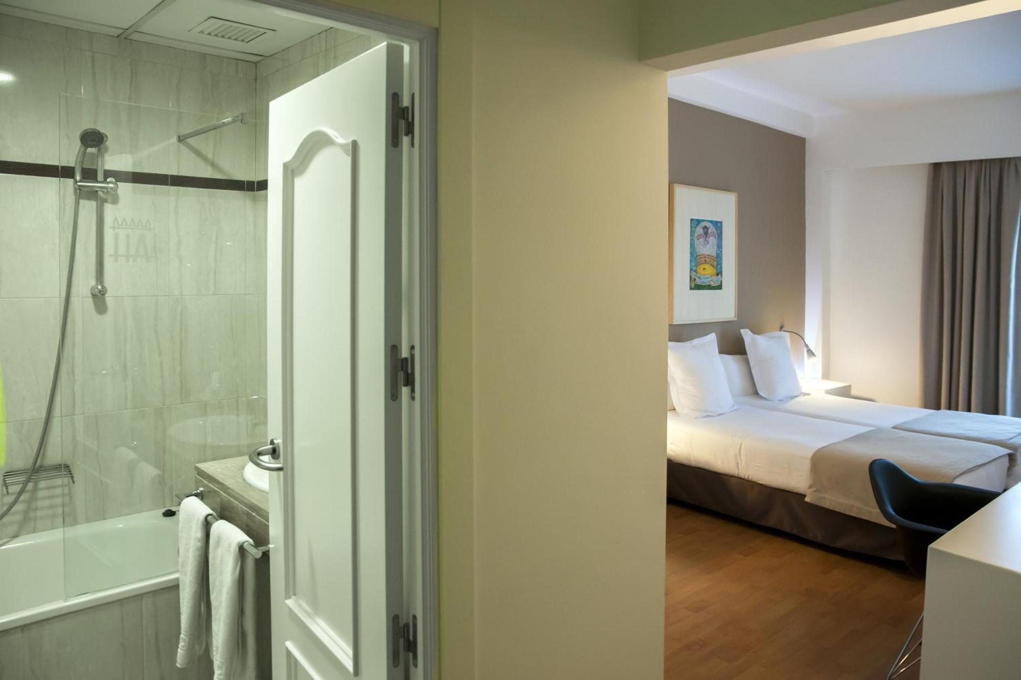 Comfort Double or Twin Room with View