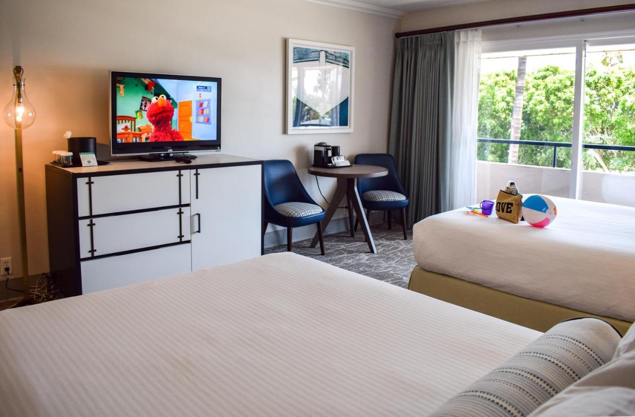 Queen Room with Two Queen Beds - Park Side,719418706:JPEG