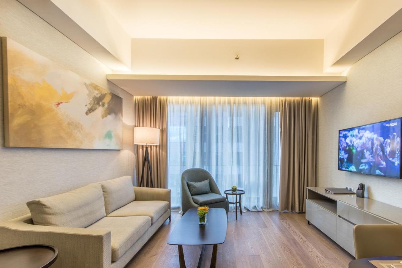 One-Bedroom Suite,461137689:JPEG