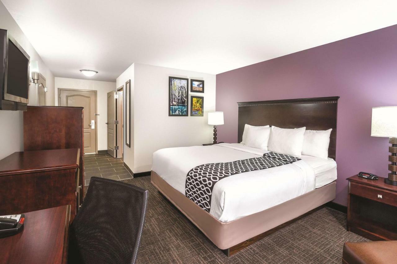 King Room - Mobility Access/Non-Smoking