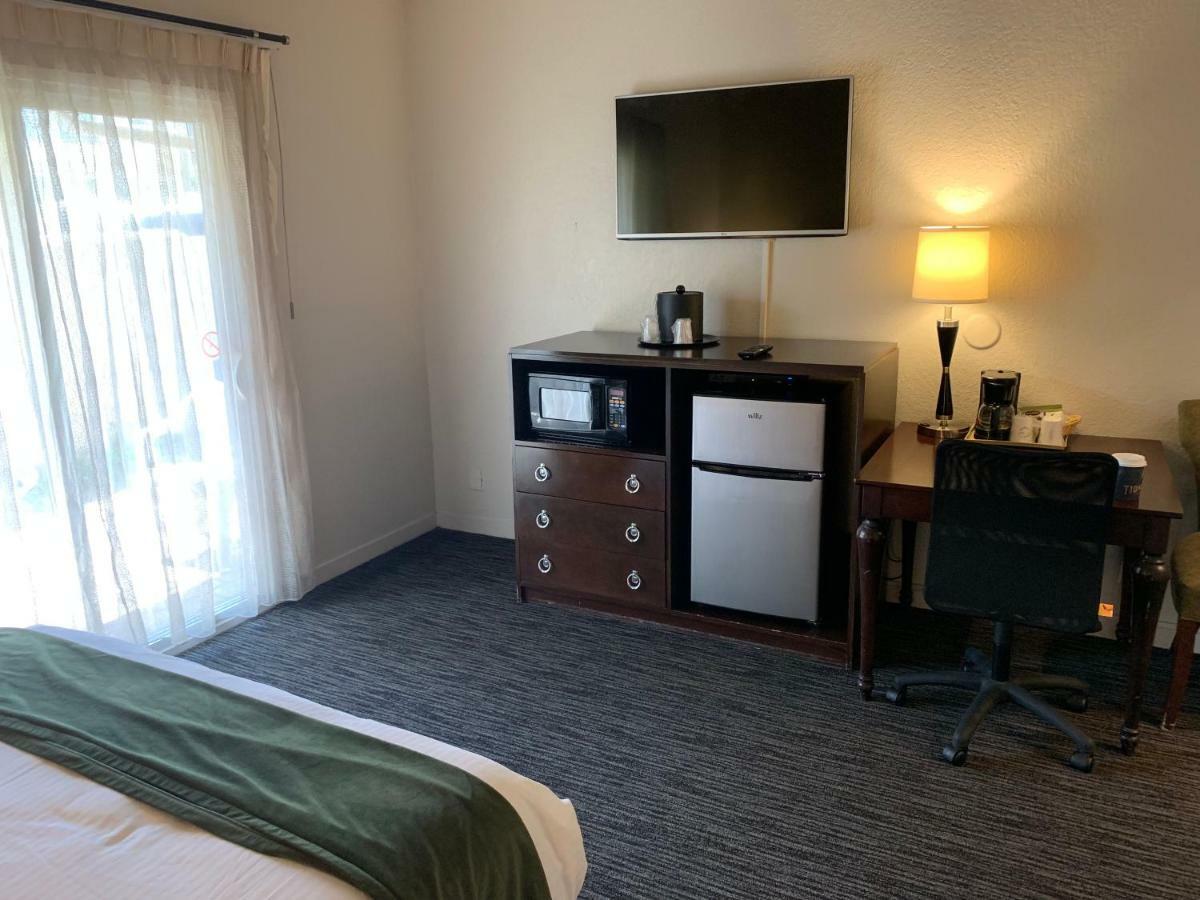 Queen Room - Disability Access