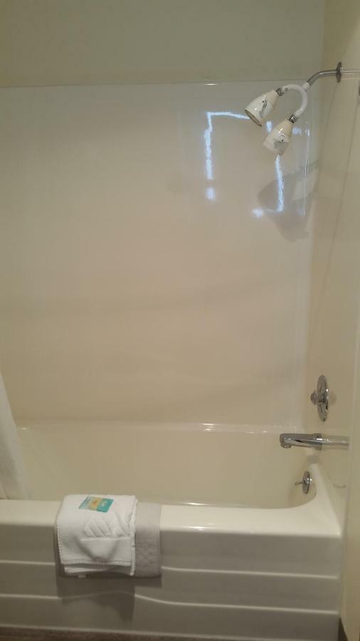 Queen Room - No View,831036719:JPEG