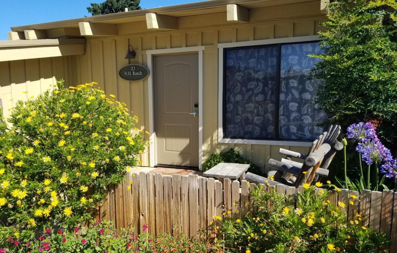 Standard Double Room with Shared Bathroom