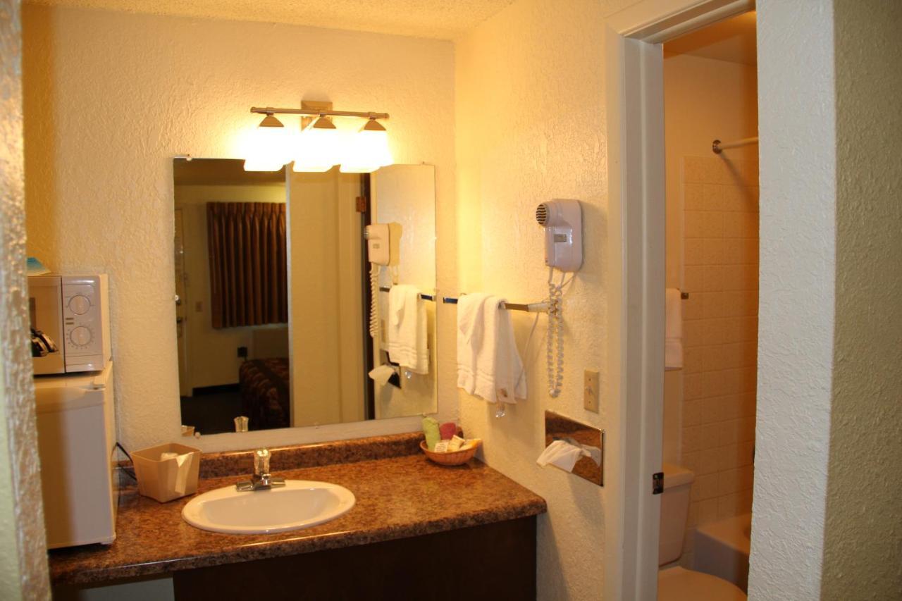 Deluxe Family Suite