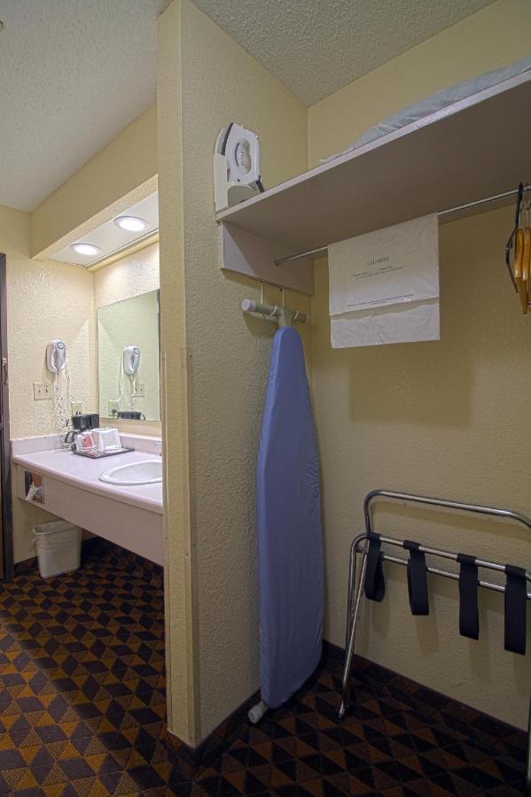 King Room with Spa Bath - Non-Smoking