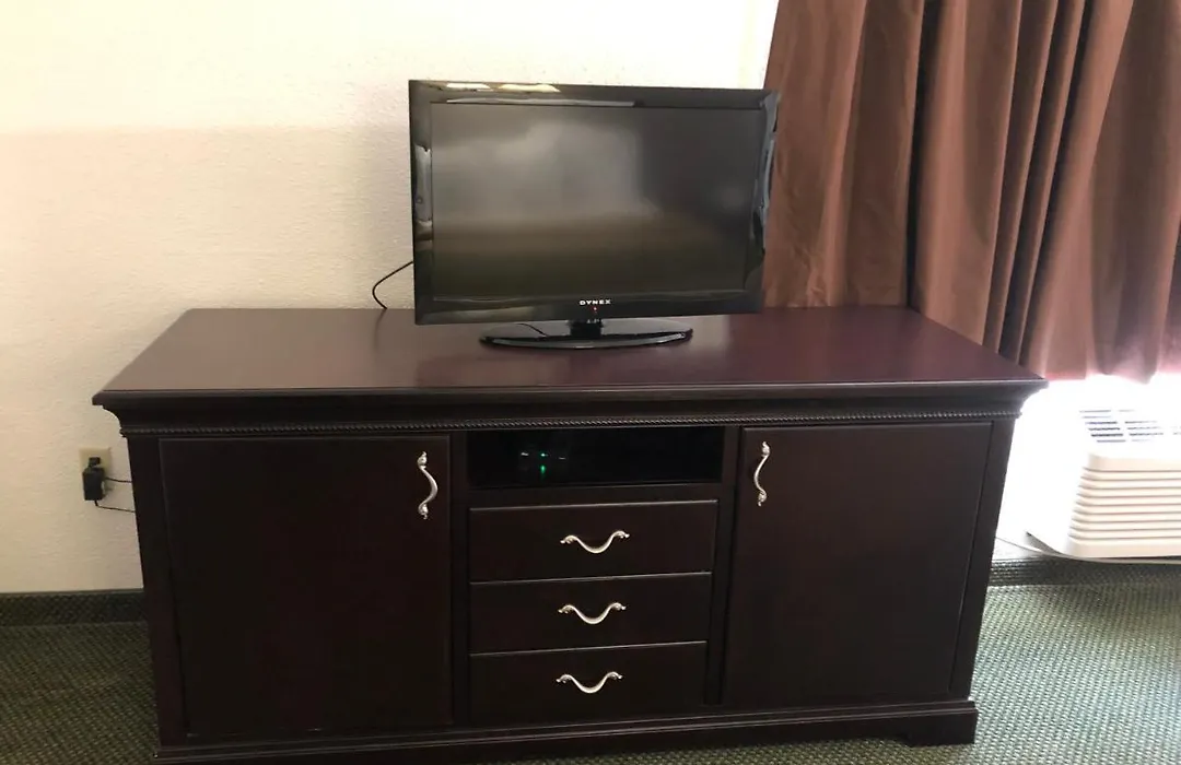 Econo Lodge-1