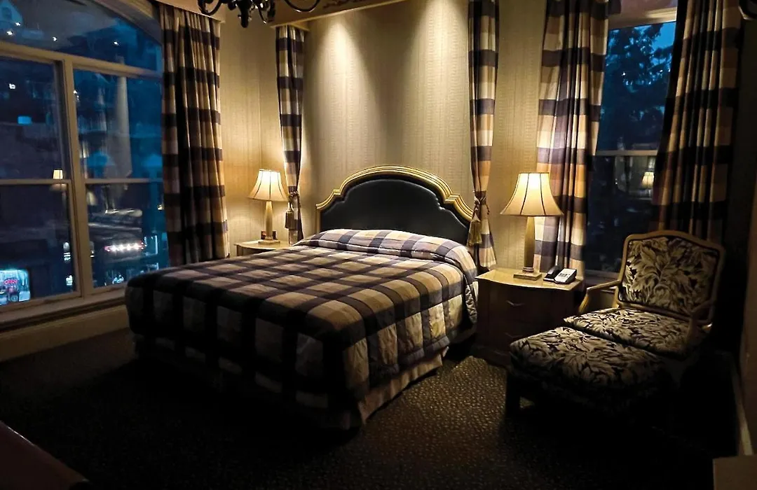 Celebrity Boutique Hotel-1