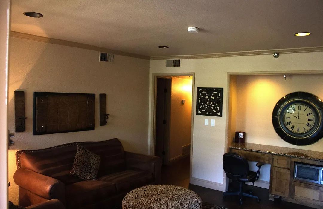 San Joaquin Hotel-1