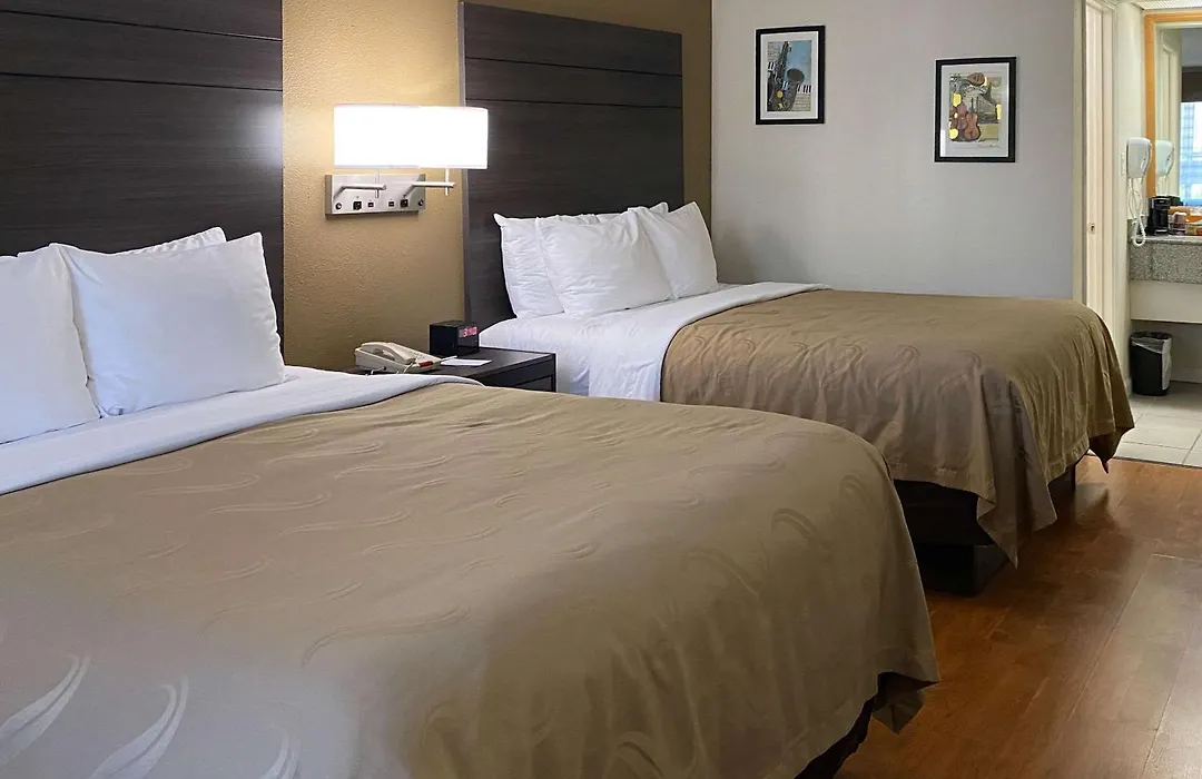 Quality Inn Branson - Hwy 76 Central-1