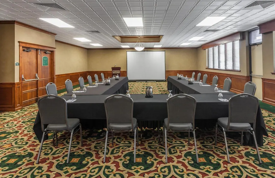 Wyndham Visalia-1