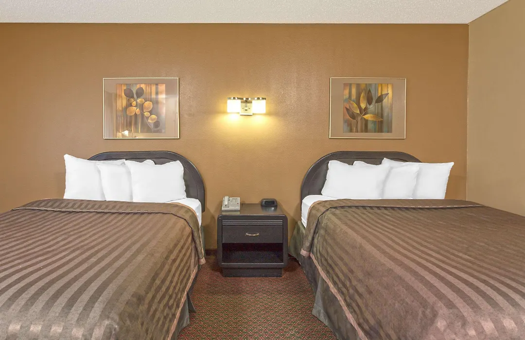 Travelodge By Wyndham Seattle University-1