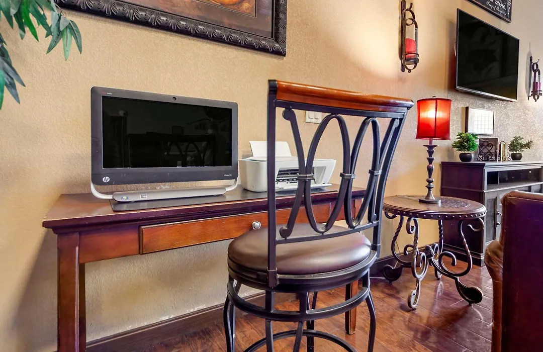 Econo Lodge Black Hills-1