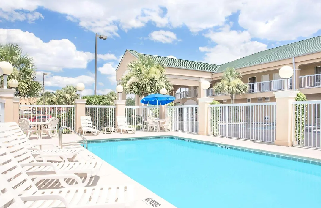 Baymont By Wyndham Crestview-1
