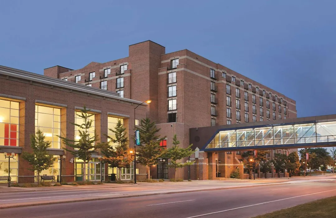 Hyatt Regency Green Bay-1