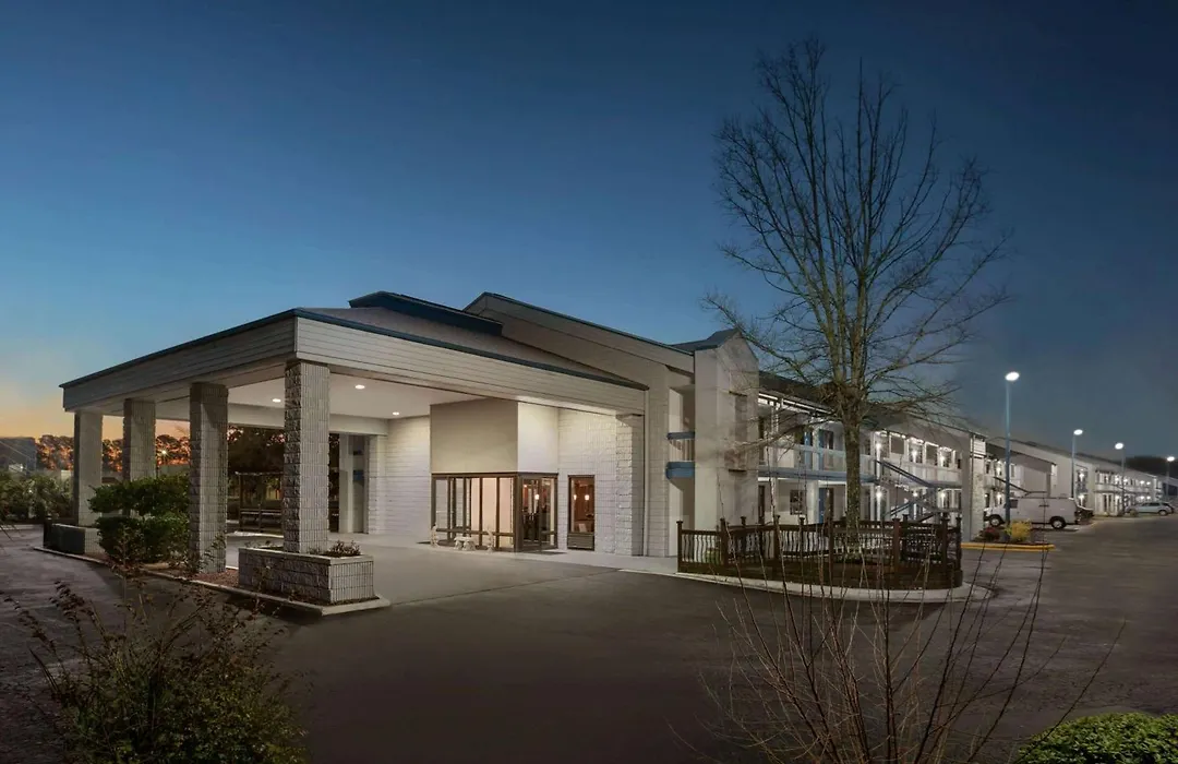 Baymont By Wyndham Wilmington-1