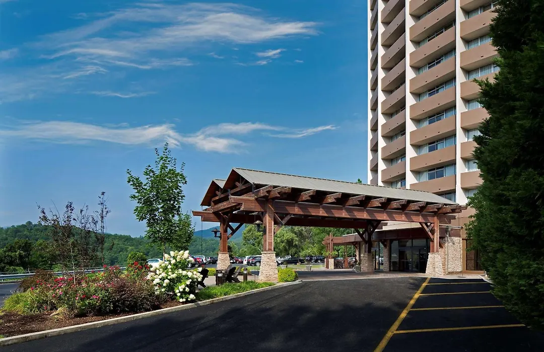 The Park Vista - A Doubletree By Hilton Hotel - Gatlinburg-1