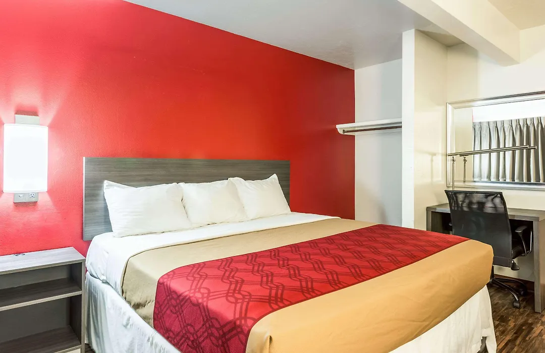 Econo Lodge Near Snake River-1