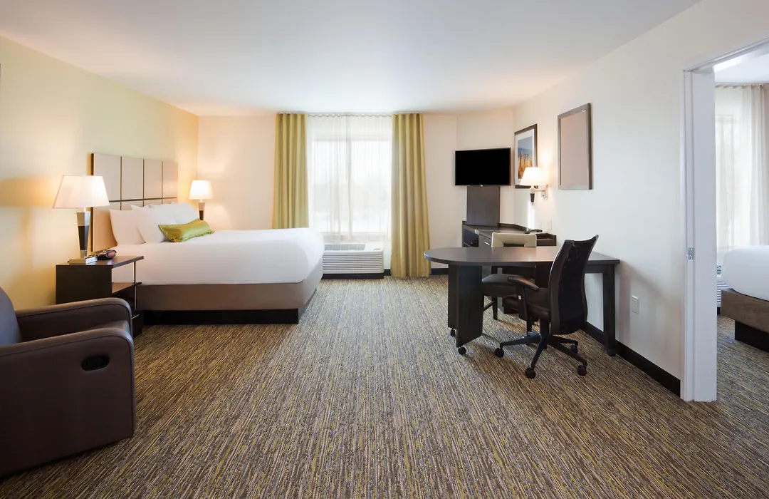 Candlewood Suites Bemidji - Paul Bunyan-1