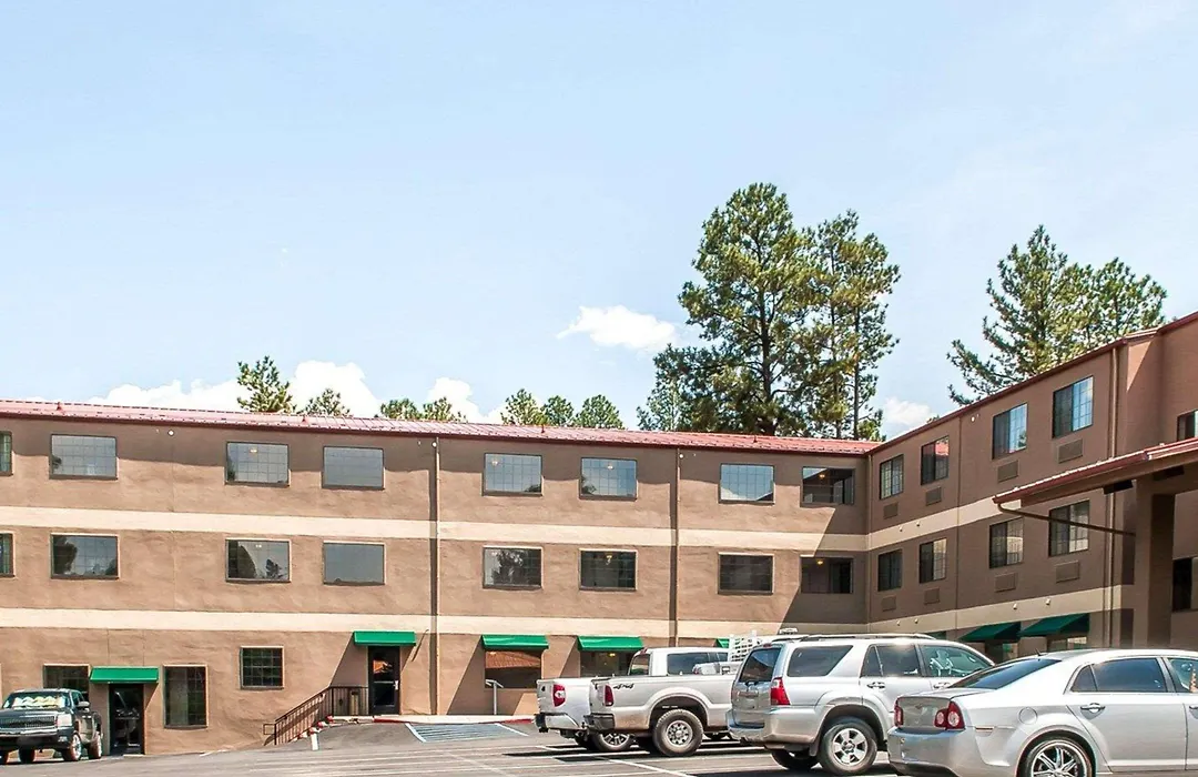 Comfort Inn & Suites Midtown-1