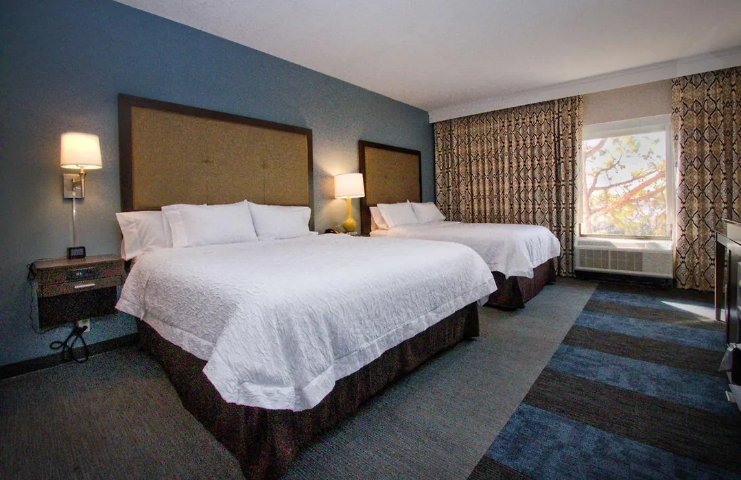 Hampton Inn Edmond-1