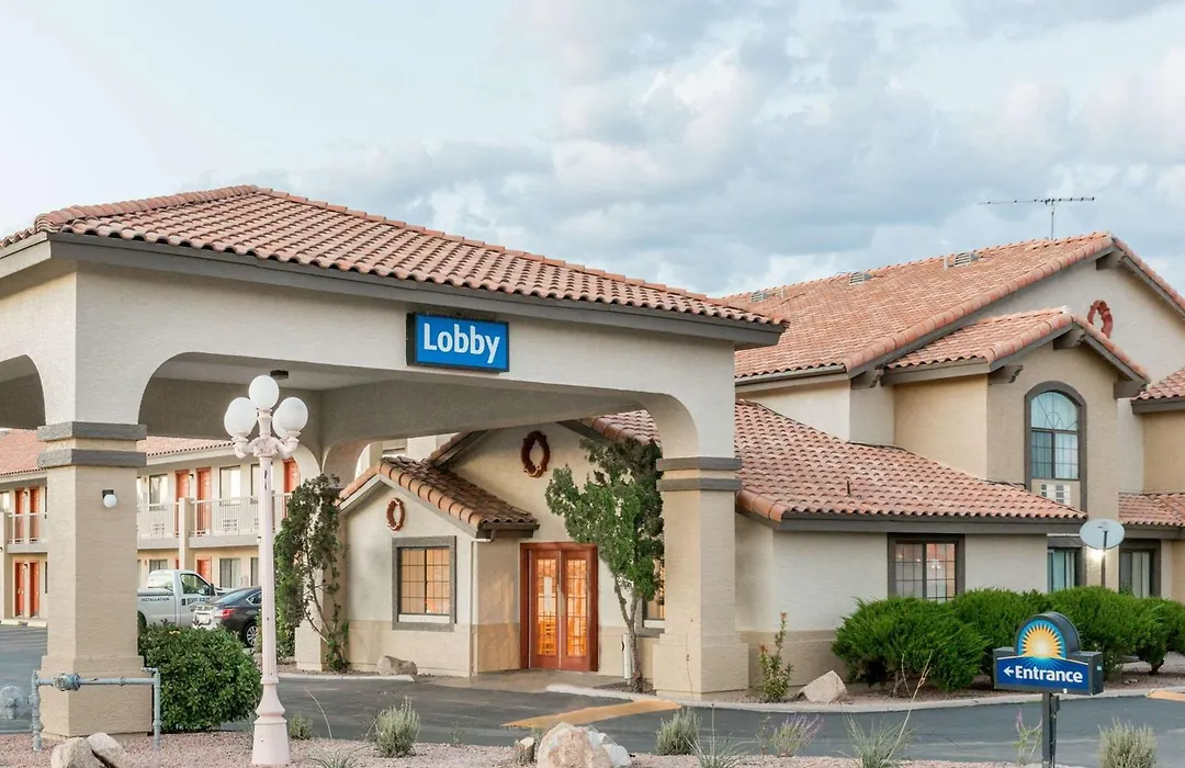 Days Inn By Wyndham Willcox-1